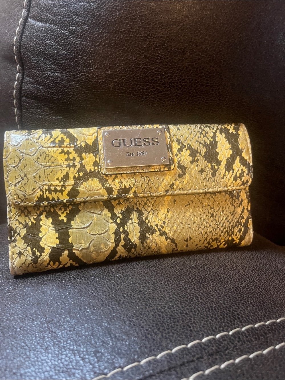 Guess Yellow Brown Faux Snake Print Wallet Clutch Animal Print Neutral Classic